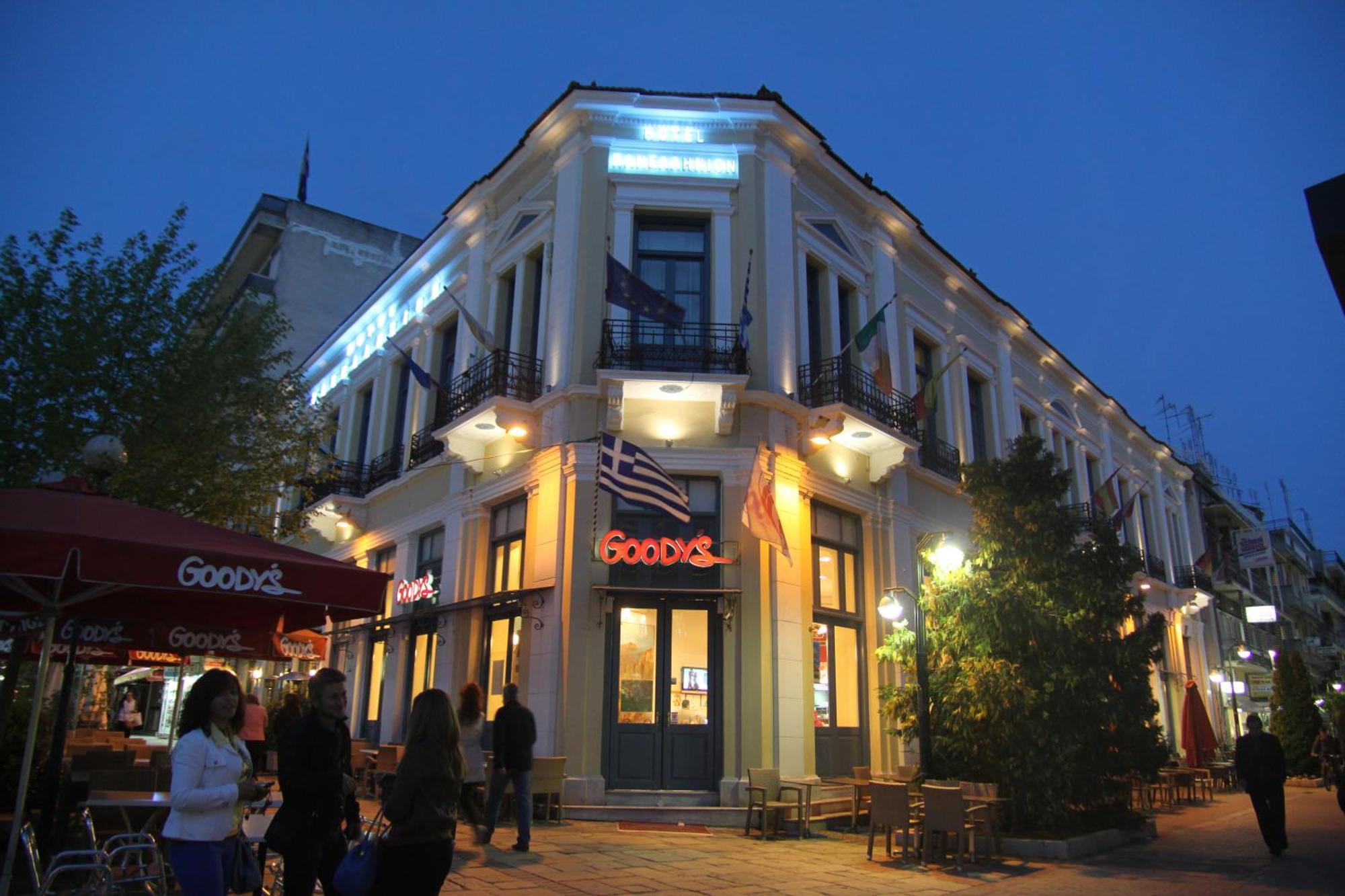 Hotel Panellinion Trikala  Bagian luar foto