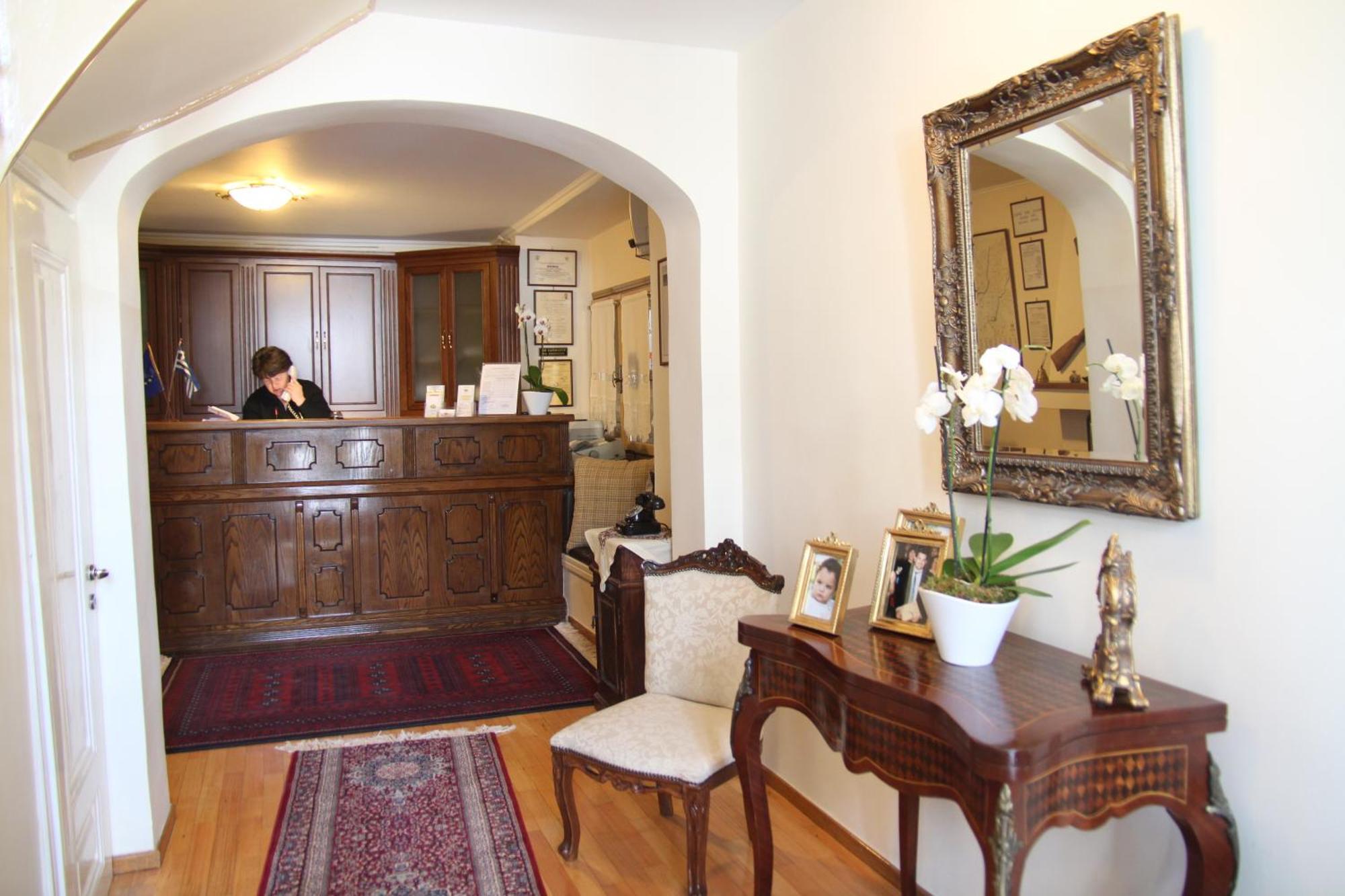 Hotel Panellinion Trikala  Bagian luar foto