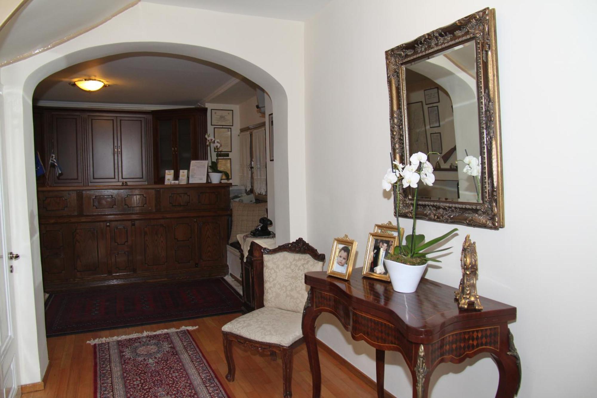 Hotel Panellinion Trikala  Bagian luar foto