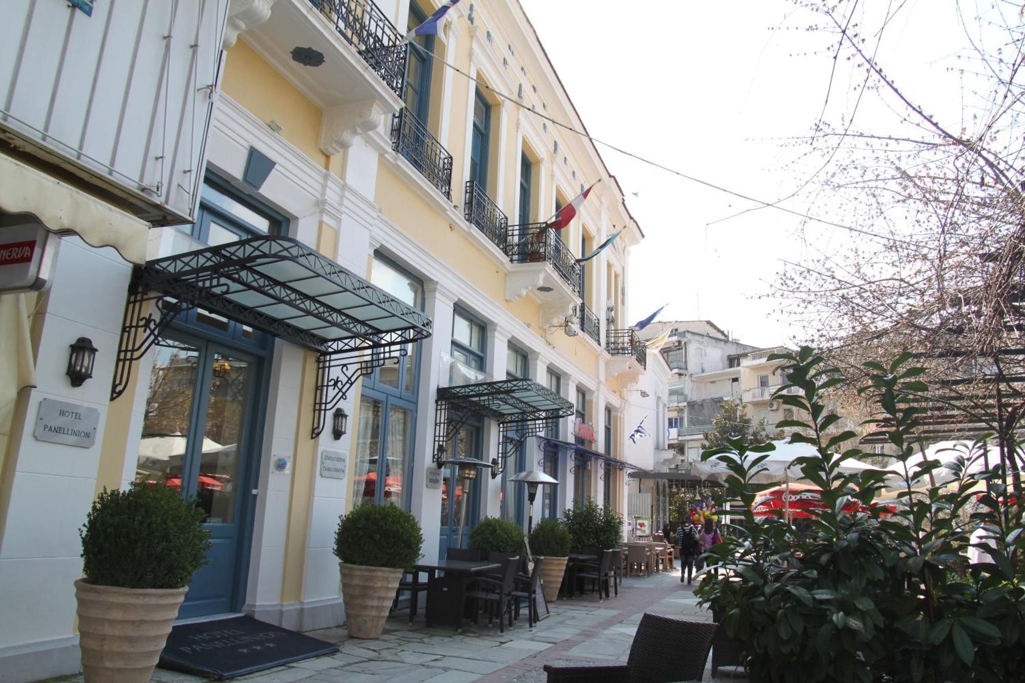 Hotel Panellinion Trikala  Bagian luar foto