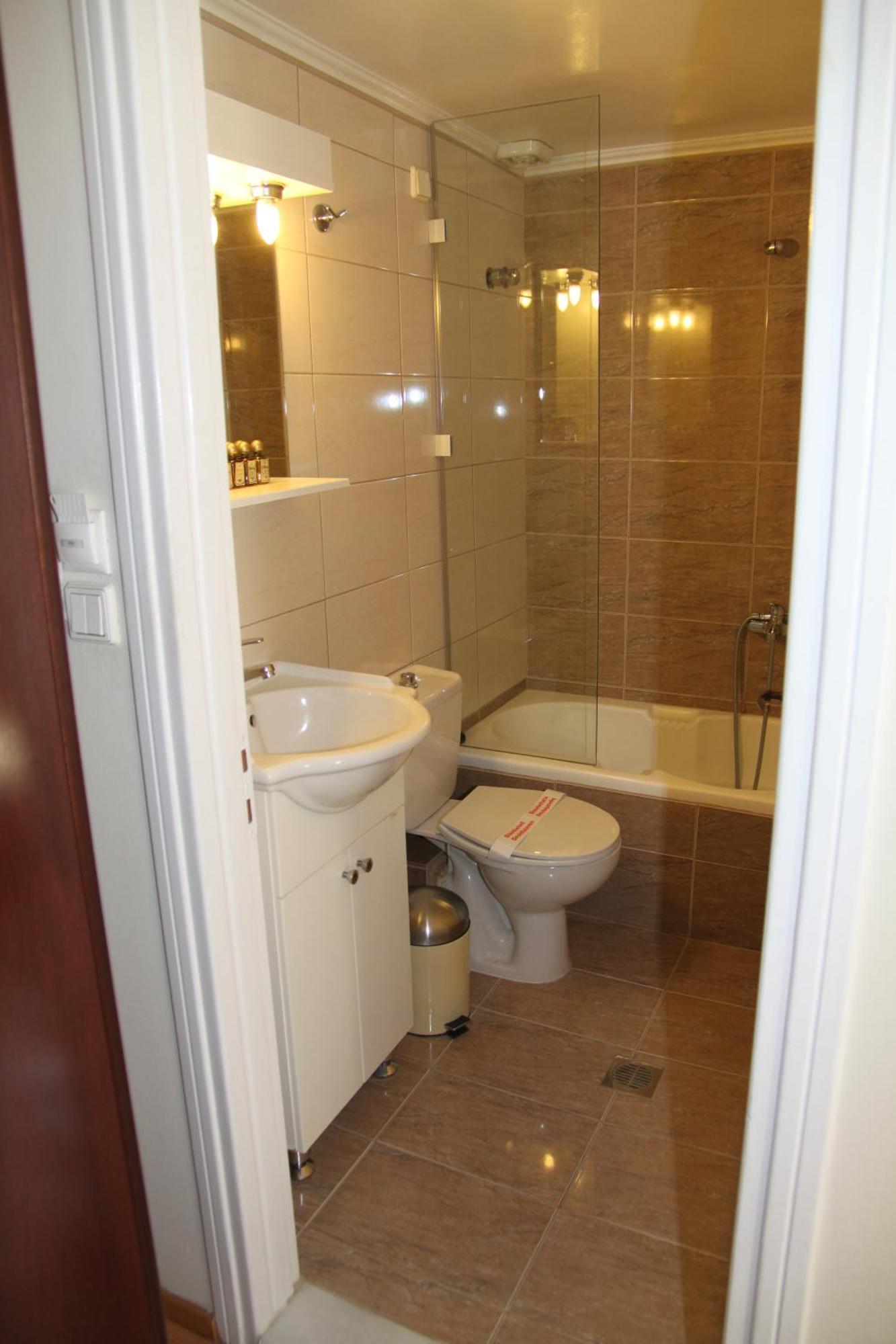Hotel Panellinion Trikala  Bagian luar foto